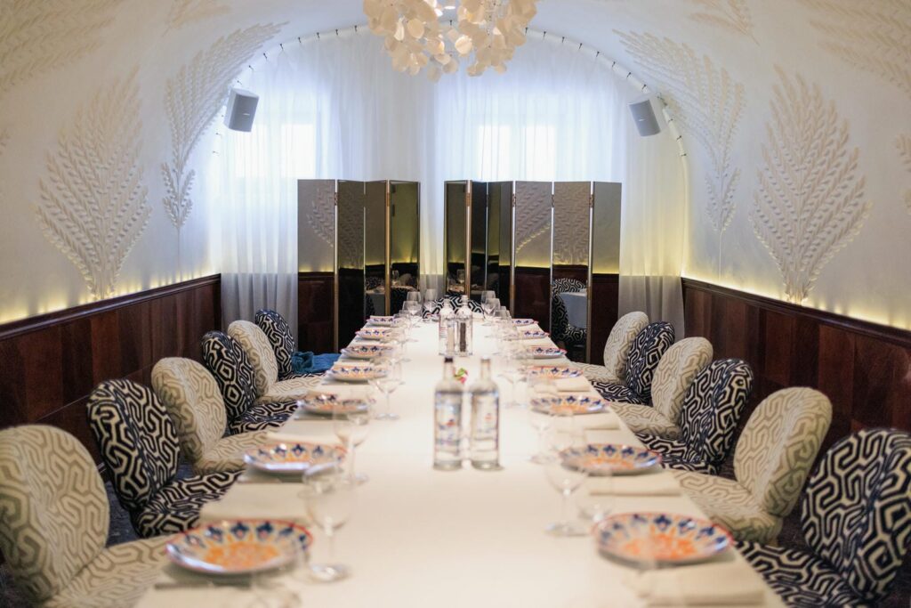 Большой VIP зал слайд 2