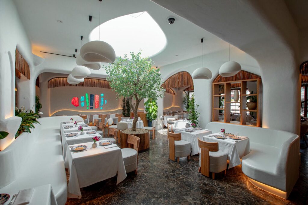 Основной зал слайд 9