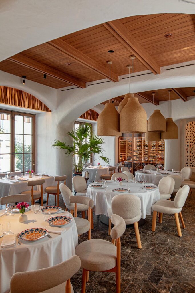 Основной зал слайд 1